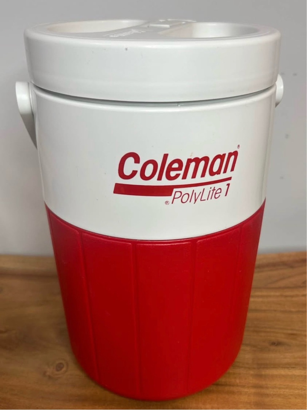 Vintage Coleman PolyLite 1 One Gallon Water Jug Cooler Red White